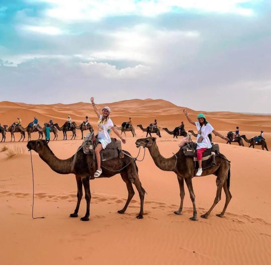 Desert Berber Fire Camp Merzouga Eksteriør billede